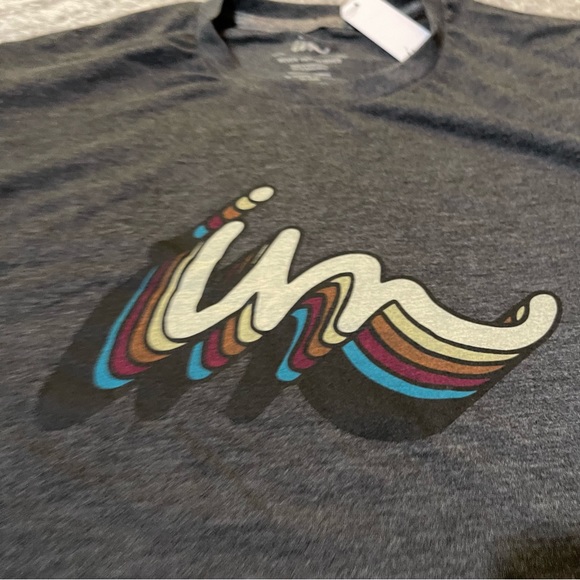 MEN’S IMPERIAL MOTION GRAPHIC TEE - Picture 2 of 5